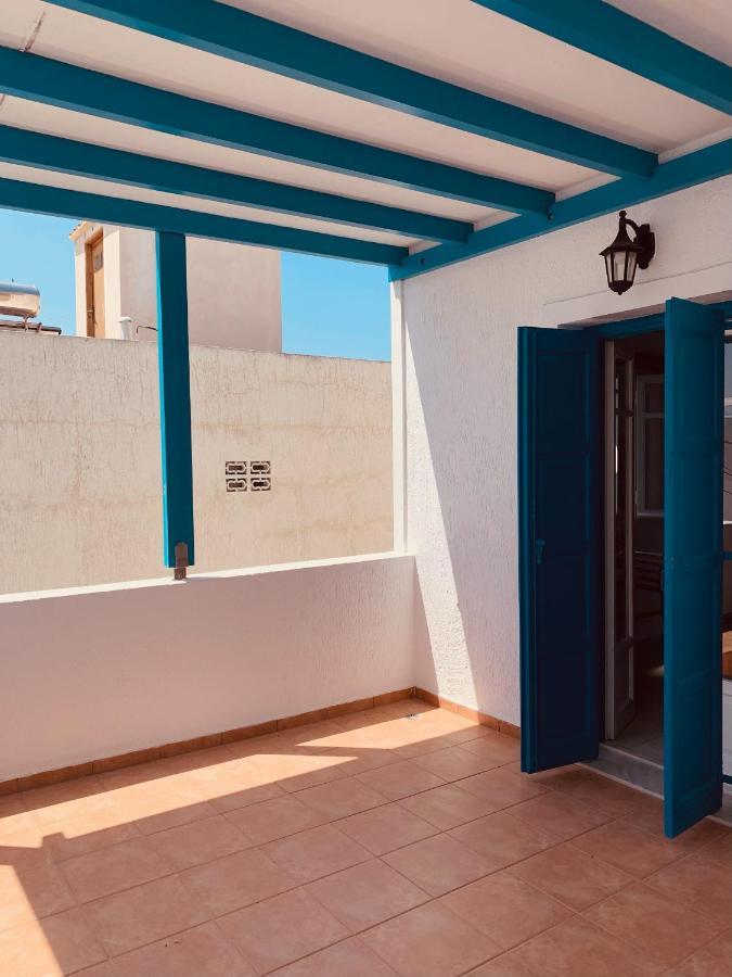 Manousos Rooms Adamantas  Buitenkant foto