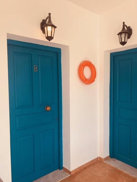 Manousos Rooms Adamantas  Buitenkant foto